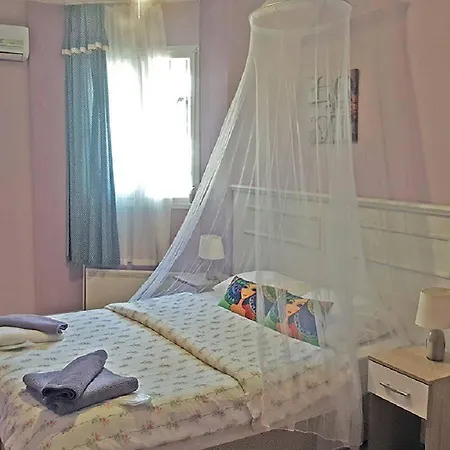 Kekik Alacati Mayko Çeşme