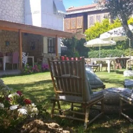 Kekik Alacati Mayko מלון 2*