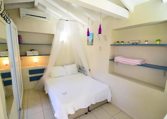 Kekik Alacati Mayko Çeşme