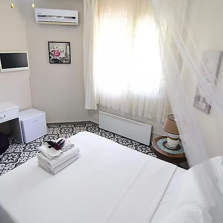 Kekik Alacati Mayko Hotel 2*