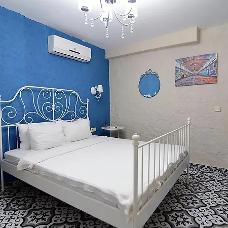 Kekik Alacati Mayko Çeşme