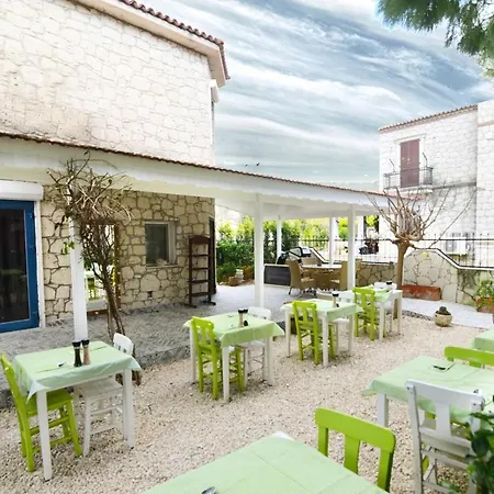 Hotel Kekik Alacati Mayko 2*