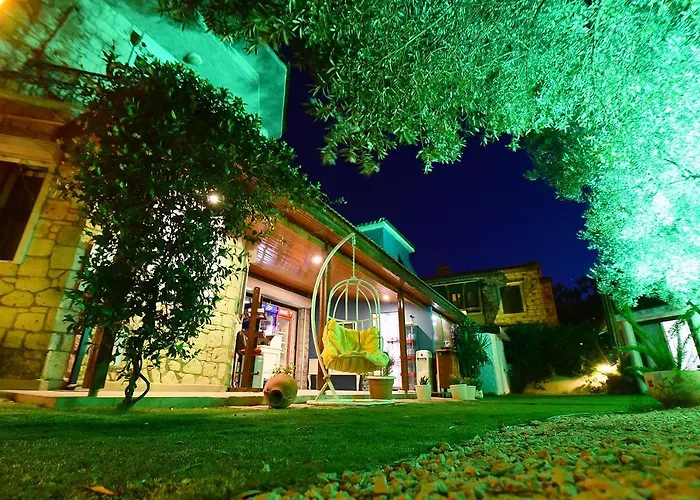 Otel Kekik Alaçatı Mayko 2*