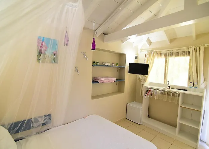 Kekik Alaçatı Mayko 2*