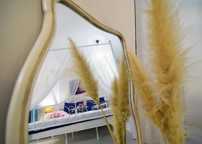 Kekik Alaçatı Mayko Otel 2*