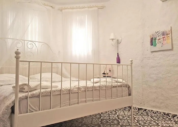 Otel Kekik Alaçatı Mayko